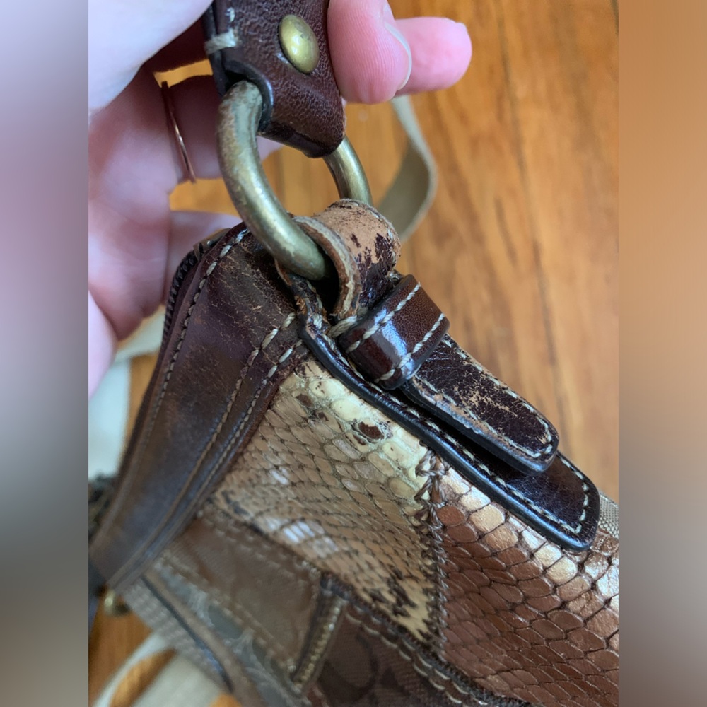 Coach crossbody patchwork swing pack animal print - Picture 9 of 16